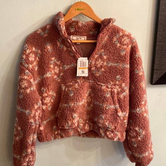 Tops - Sherpa Half Zip Top